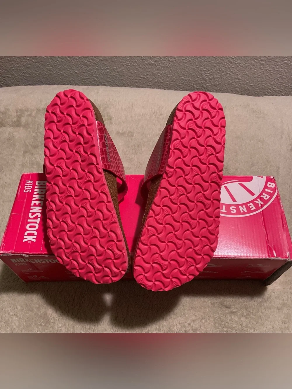 Birkenstock Kids Gizeh “Magic Snake Pink” Size 12C/K New w/ damaged Box #149